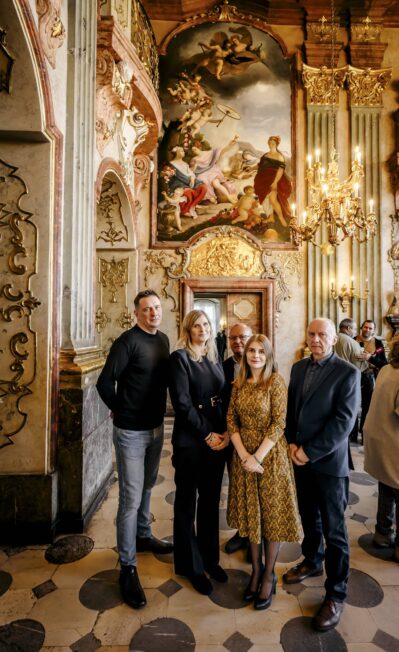 Osoby zaangażowane w projekt, od lewej: X, Dorota Karolewska, X, Katarzyna Sielicka, X (fot. Zamek Książ)