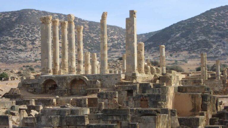 Ptolemais to jedno z największych starożytnych miast greckich, położone na terenie Cyrenajki