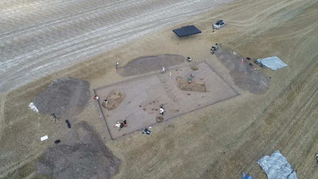 Podczas tegorocznych prac terenowych archeolodzy odsłonili dwie półziemianki