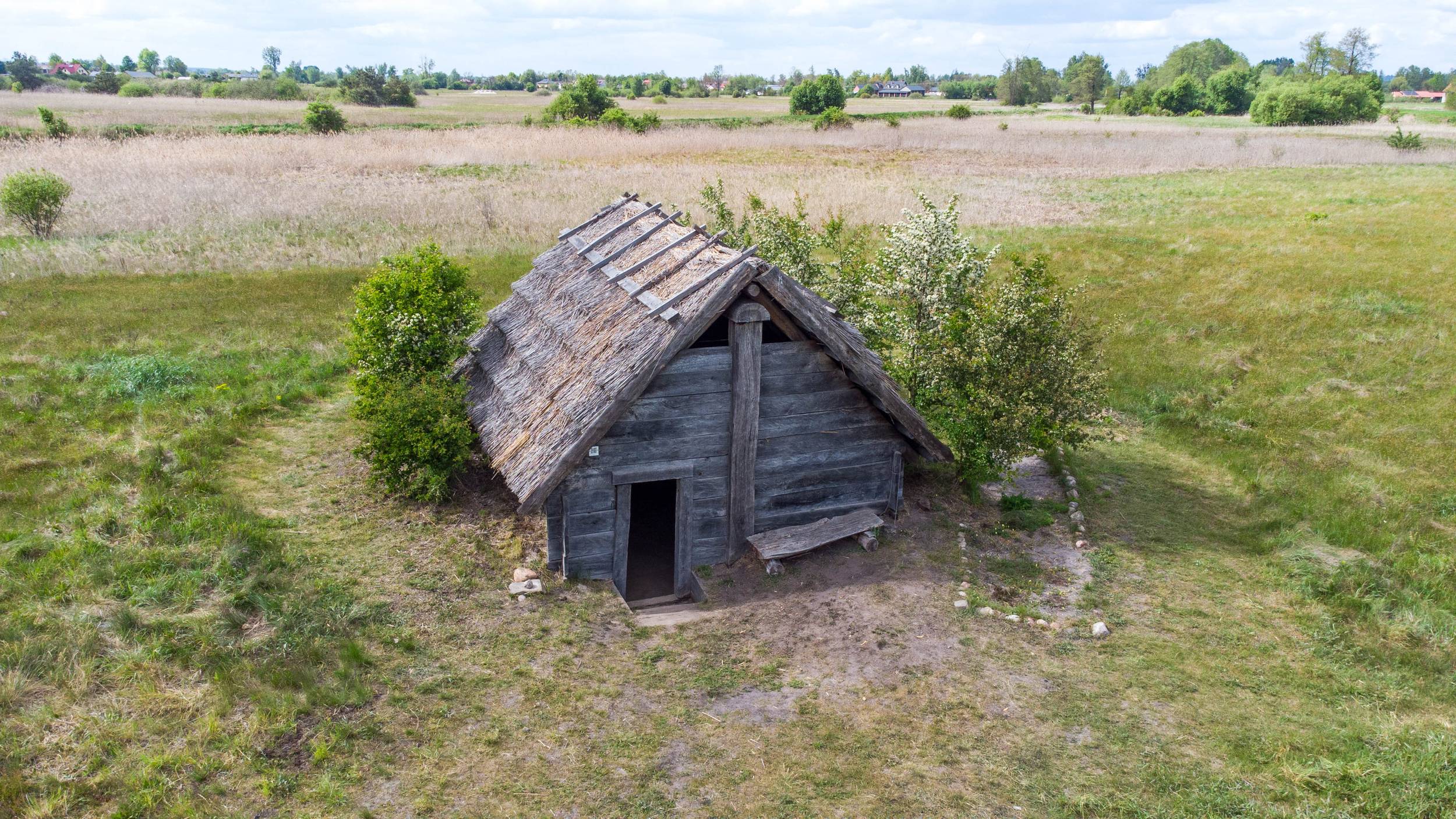 Część zdjęć wykonano na terenie Muzeum Dawnych Słowian – Grodzisko Żmijowiska